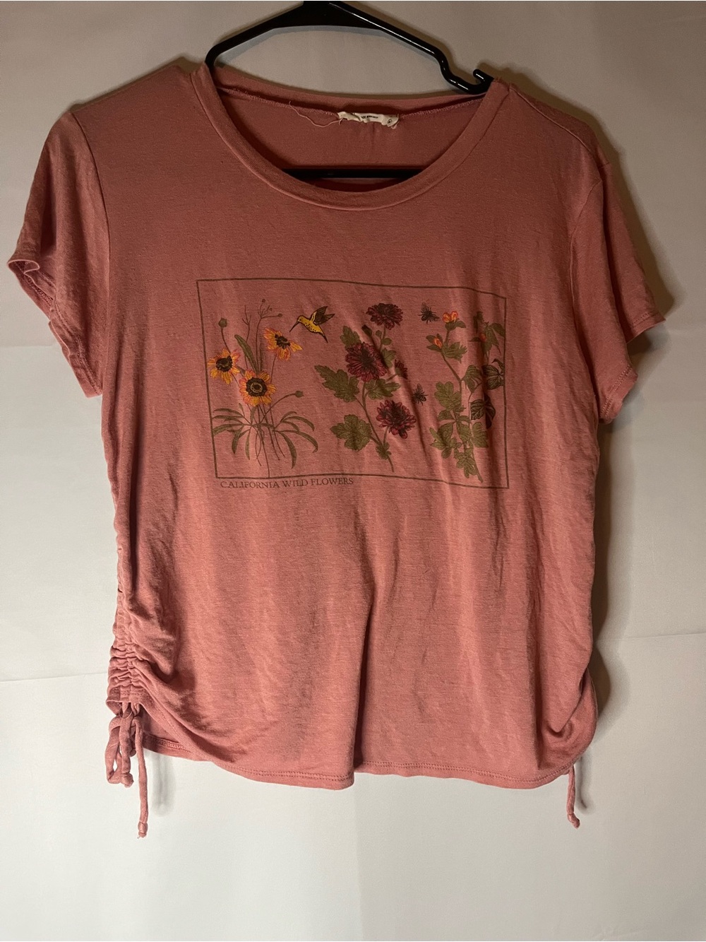 Women’s Dusty Rose Floral Graphic Short Sleeve Tee with Side Ruching